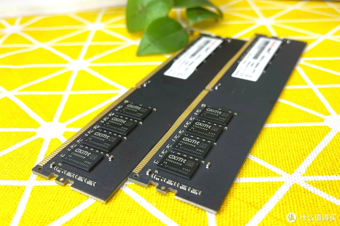 DDR3内存选购：双面VS单面，你该如何抉择？  第1张