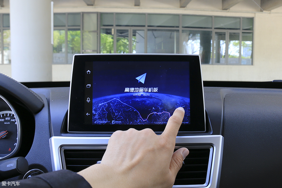 探索未来趋势：深度解读安卓汽车智能语音系统的技术原理与实际应用
