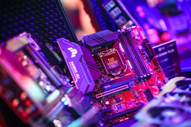 DDR5 主板与 AMD 平台的完美搭配：探索硬件技术的新高峰  第2张
