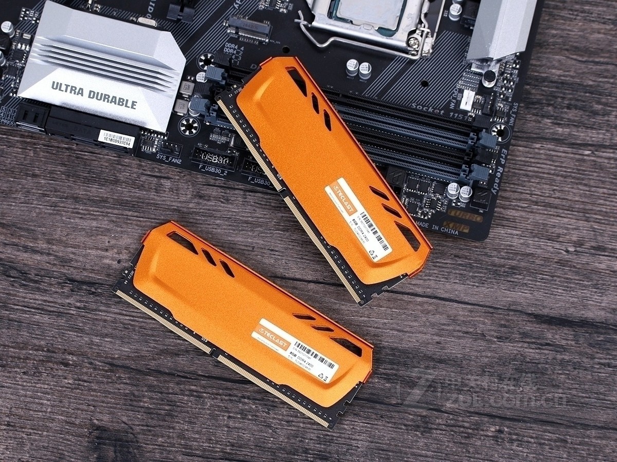 ddr4 和ddr4l DDR4 与 DDR4L：计算机内存技术的核心概念及其对性能和功耗的影响  第3张