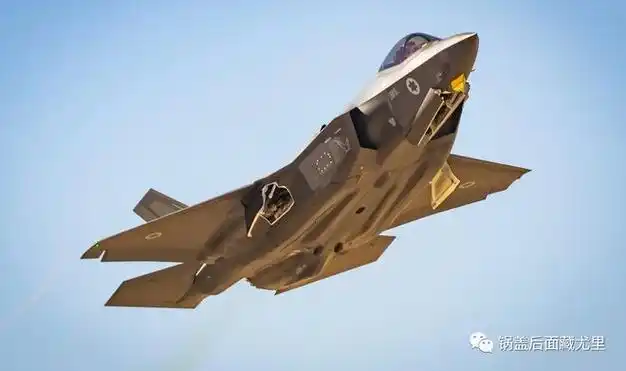 惊！世界首富马斯克狠批F - 35制造商：无人机时代造有人机，是白痴？  第5张