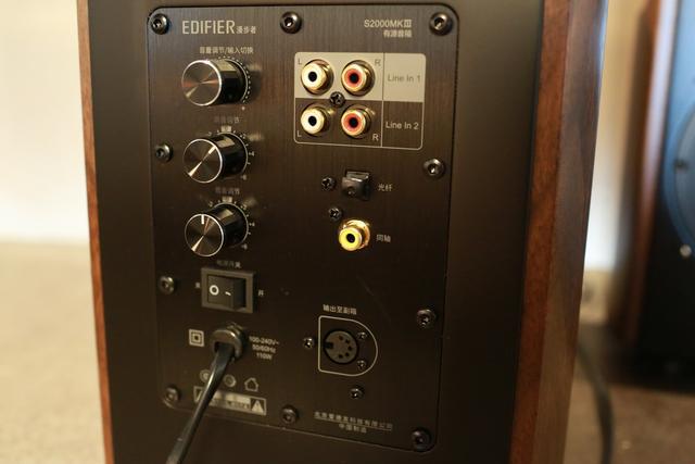 电脑音箱连接头大揭秘！3.5mm vs RCA 光纤，哪个更强？  第2张
