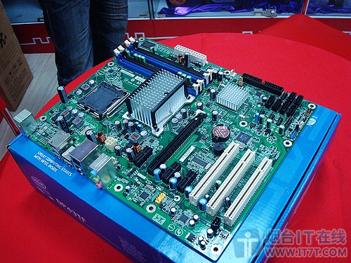 x58 ddr3 X58 DDR3主板：探寻经典之作，重回顶尖硬件殿堂