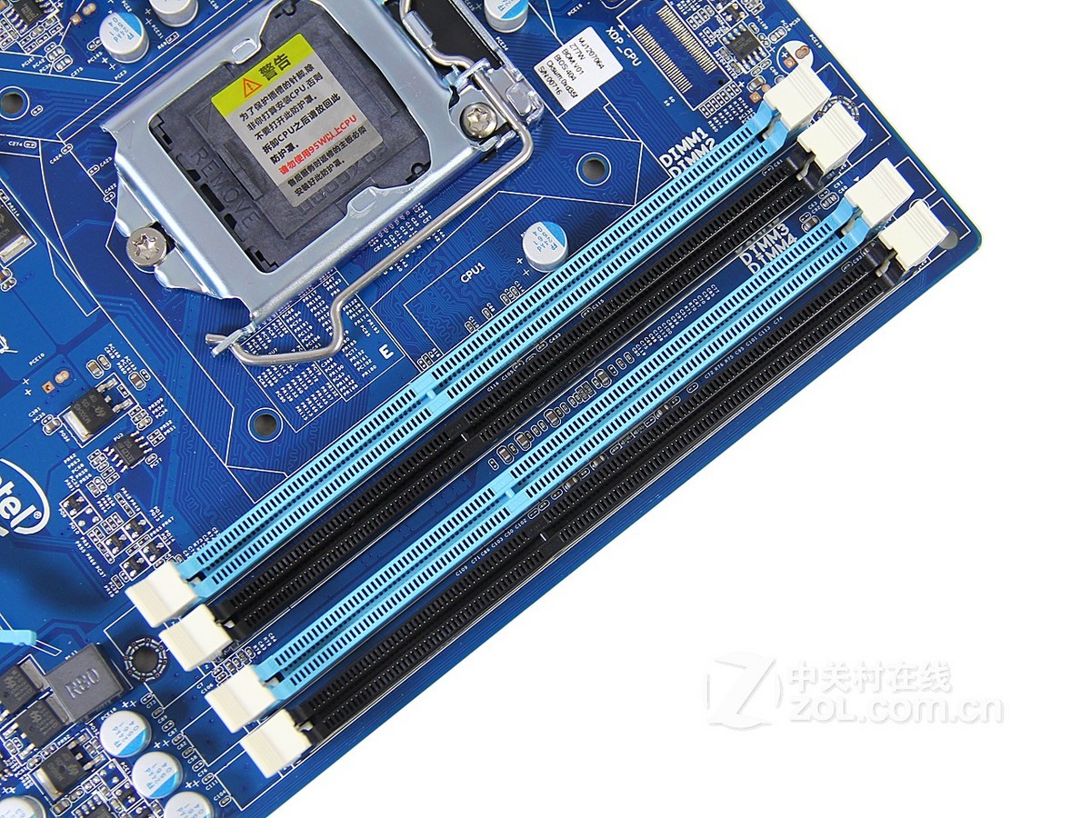 DDR3与DDR4内存条：揭秘颜色、尺寸、速度之谜  第1张