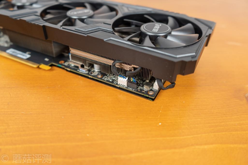 揭秘影驰GeForce GTX 9800：性能狂潮，节能环保更给力  第1张