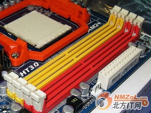 技嘉 DDR2 系列顶级主板：性能卓越、稳定可靠、拓展能力强  第3张