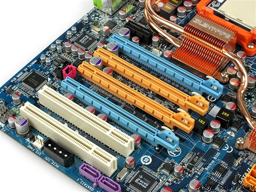 技嘉 DDR2 系列顶级主板：性能卓越、稳定可靠、拓展能力强  第7张