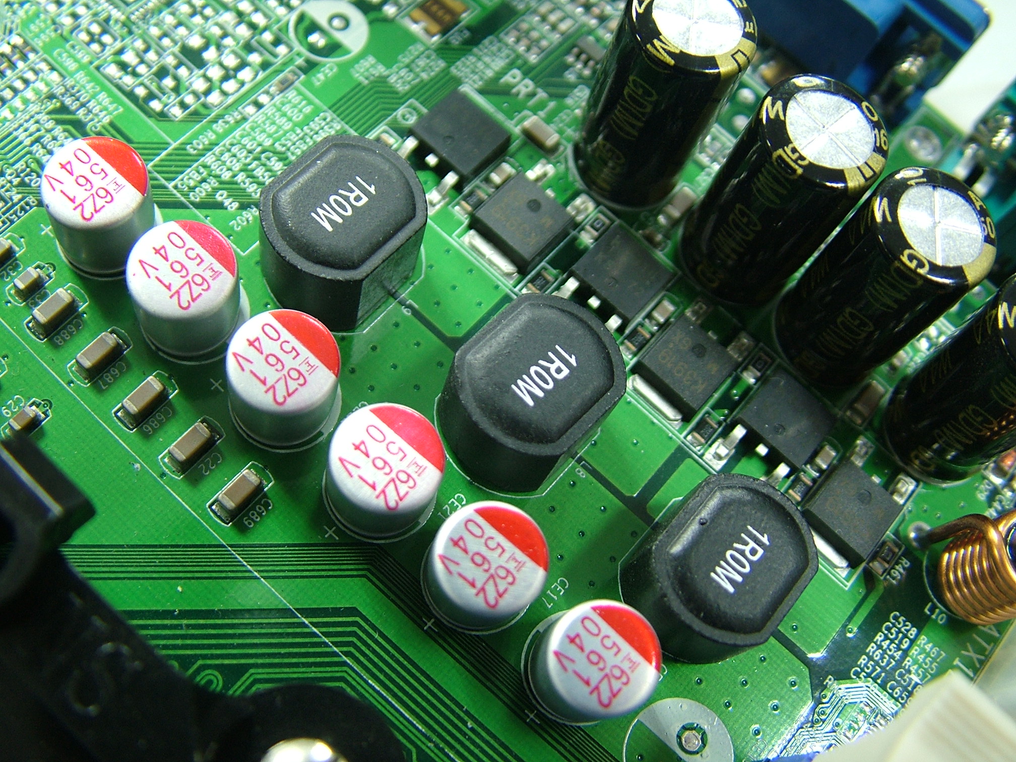 DDR2 推土机主板：承载激情与梦想的电路载体，你还记得吗？