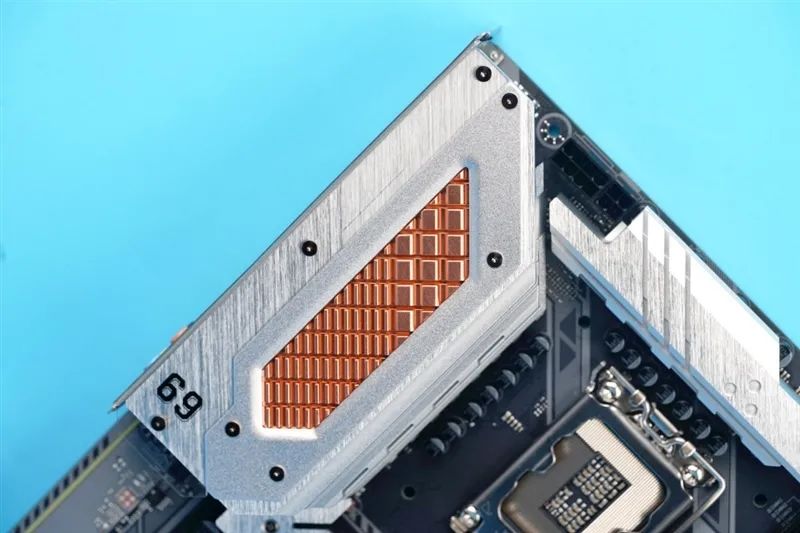 H310M 主板与 DDR4 内存的完美融合，演绎硬件领域浪漫传奇  第4张