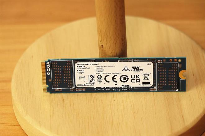 SSD硬盘选购全攻略：SATA vs NVMe，速度对比一目了然  第5张