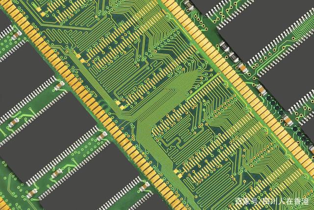 手机内存技术揭秘：DDR4 与 DDR4X 的差异及能效大战  第4张
