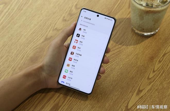 OPPO 安卓系统更新细节探讨：优化流畅度、引入新功能及注意事项