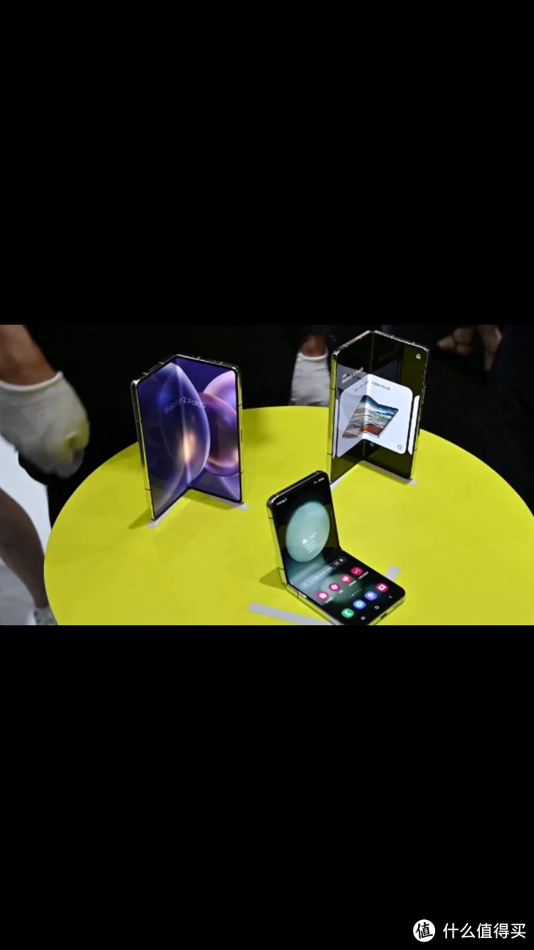 三星5G折叠手机：科技革命下的全新体验  第5张