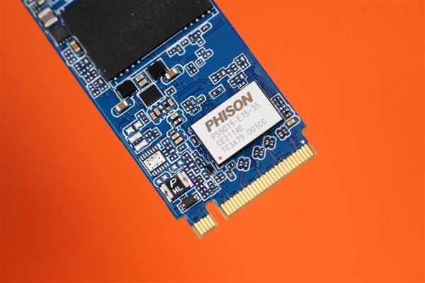 NAND Flash固态硬盘：快如闪电，稳如磐石  第2张