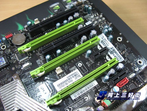 影驰 DDR3 2400 超频征程：挑战极限，释放性能  第7张