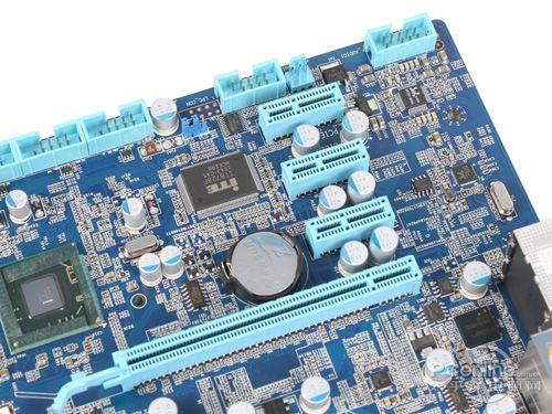DDR3 新款主板：科技进步的代表，带来革命性体验提升  第6张
