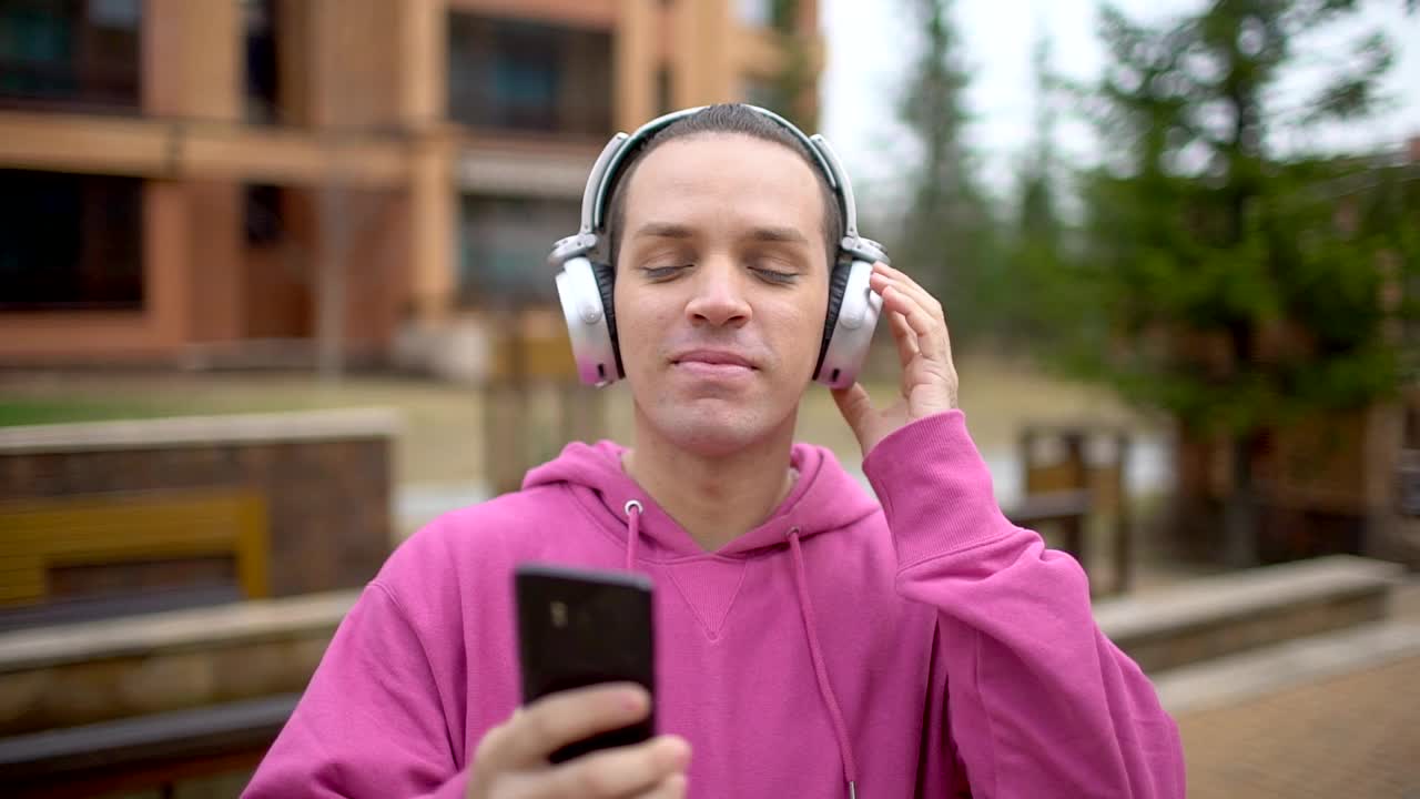 探秘触屏音箱与手机的连接方式，让你的音乐生活更便捷  第2张