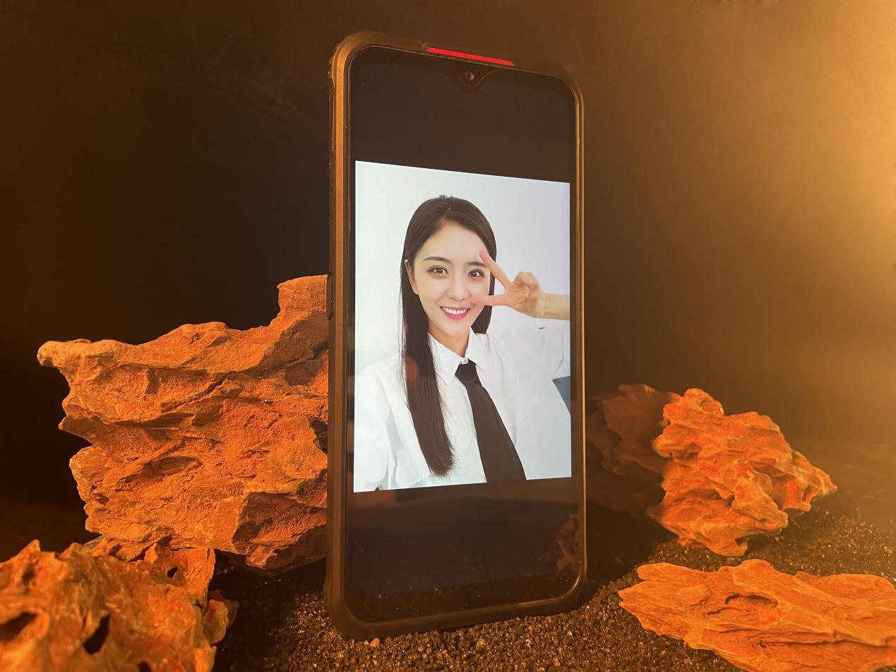 小刘海 5G 手机：技术创新与时尚引领的完美结合  第8张