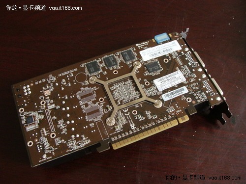 GTS450 显卡：DDR3 与 DDR5 显存对游戏体验的影响