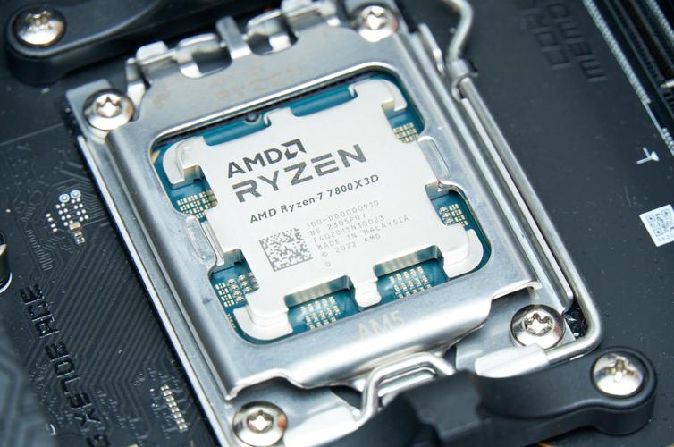 锐龙7 9800X3D震撼登场：Zen 5架构+3D V-Cache，游戏性能超越竞品，发烧友必看  第16张