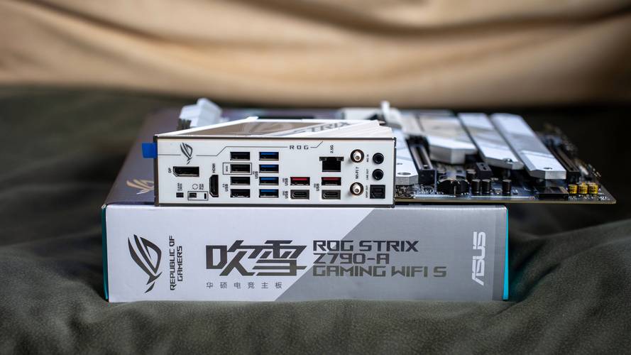 华硕ROG STRIX Z890-H GAMING WIFI S RO姬主板：二次元战斗公主的终极装备，你准备好了吗？  第7张