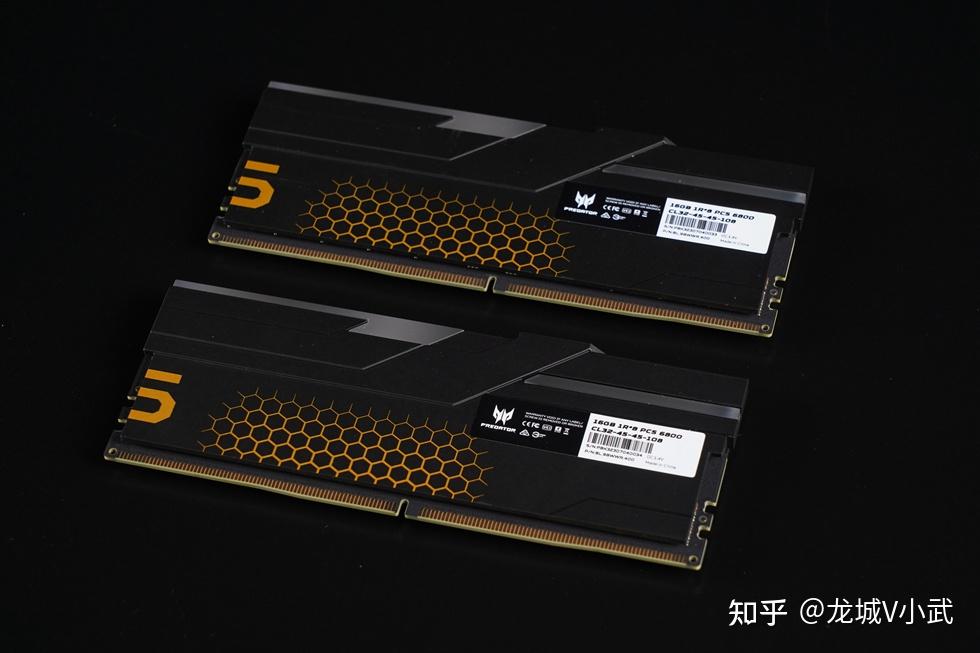 揭秘DDR3内存金手指：性能升级利器还是硬件灾难？  第2张