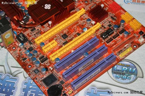 内存ddr2跟ddr3 DDR2与DDR3内存：性能对比及实际运用场景详解  第2张