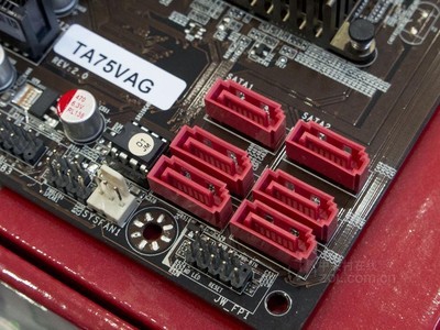 掌握 DDR3 电源启动线的正确插入方法，让电脑启动不再困难  第4张