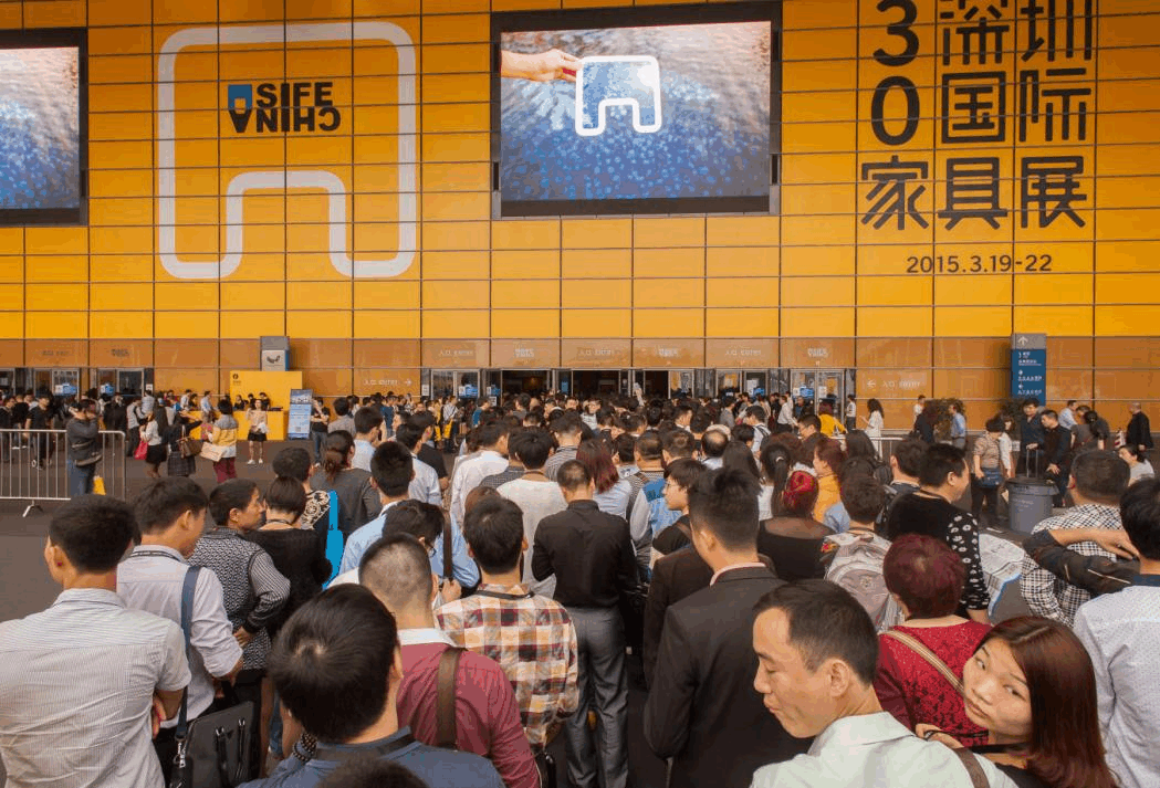 探秘北京 5G 手机：王府井电子产品商场的科技盛宴