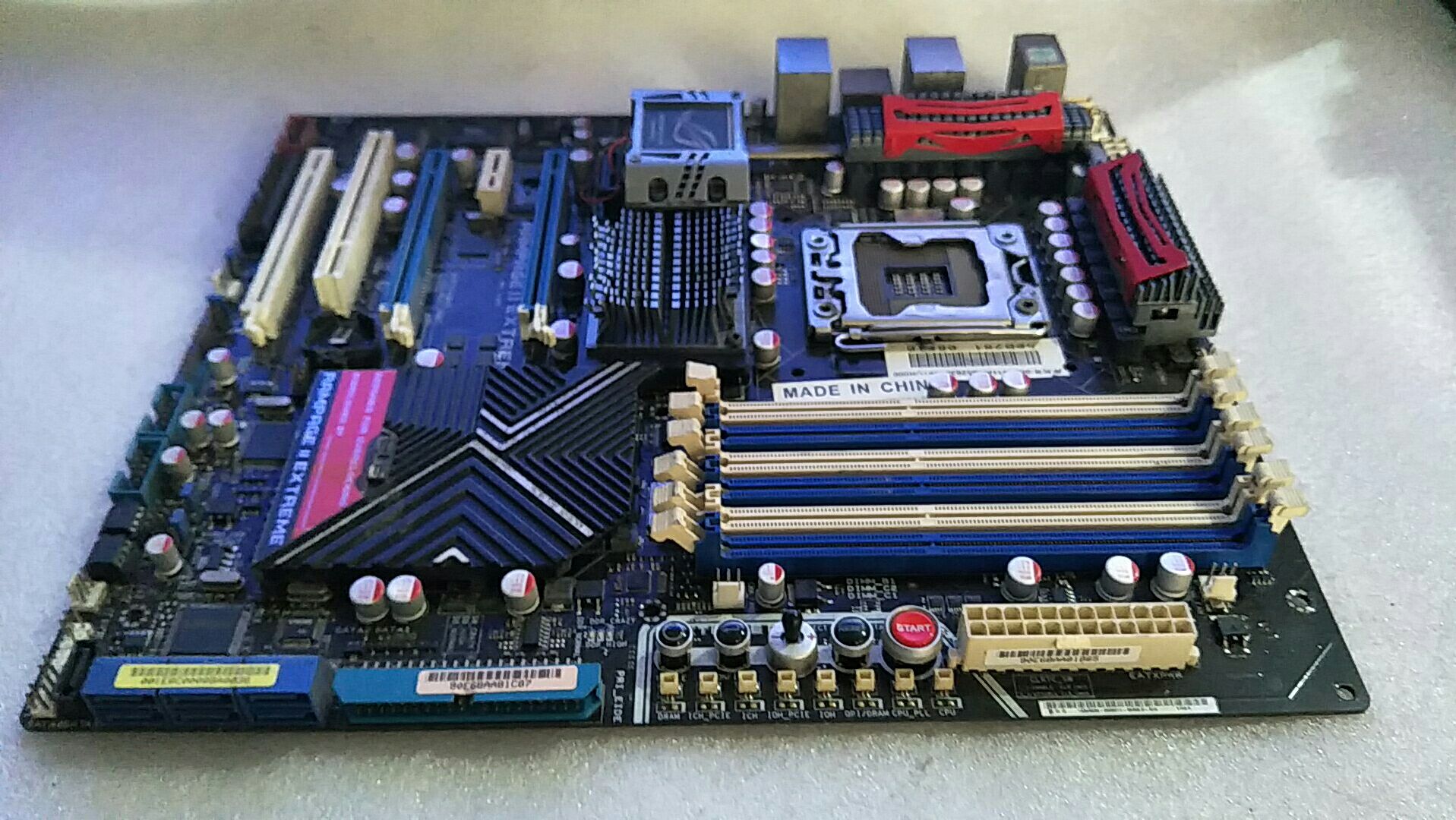 揭秘 DDR3 数据线：性能惊人，连接存储模块与主板的关键组件  第1张