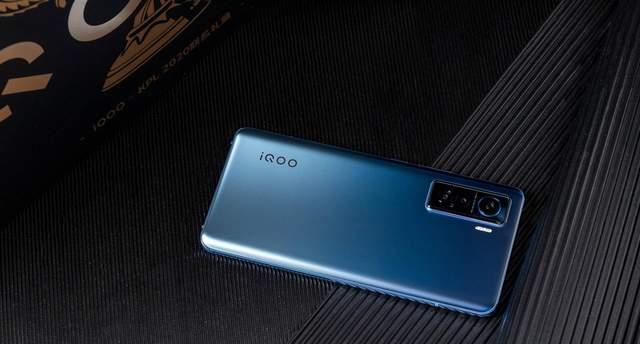 iQOO5：5G 手机中的佼佼者，畅享高速网络与稳定连接  第3张