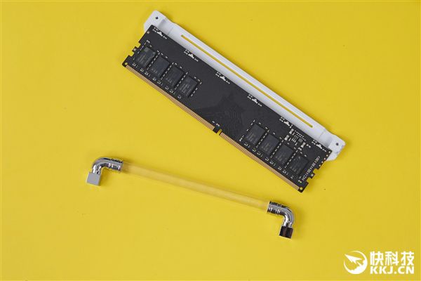 DDR3 1333 vs 1600：混搭兼容全解析！速度PK实测  第3张