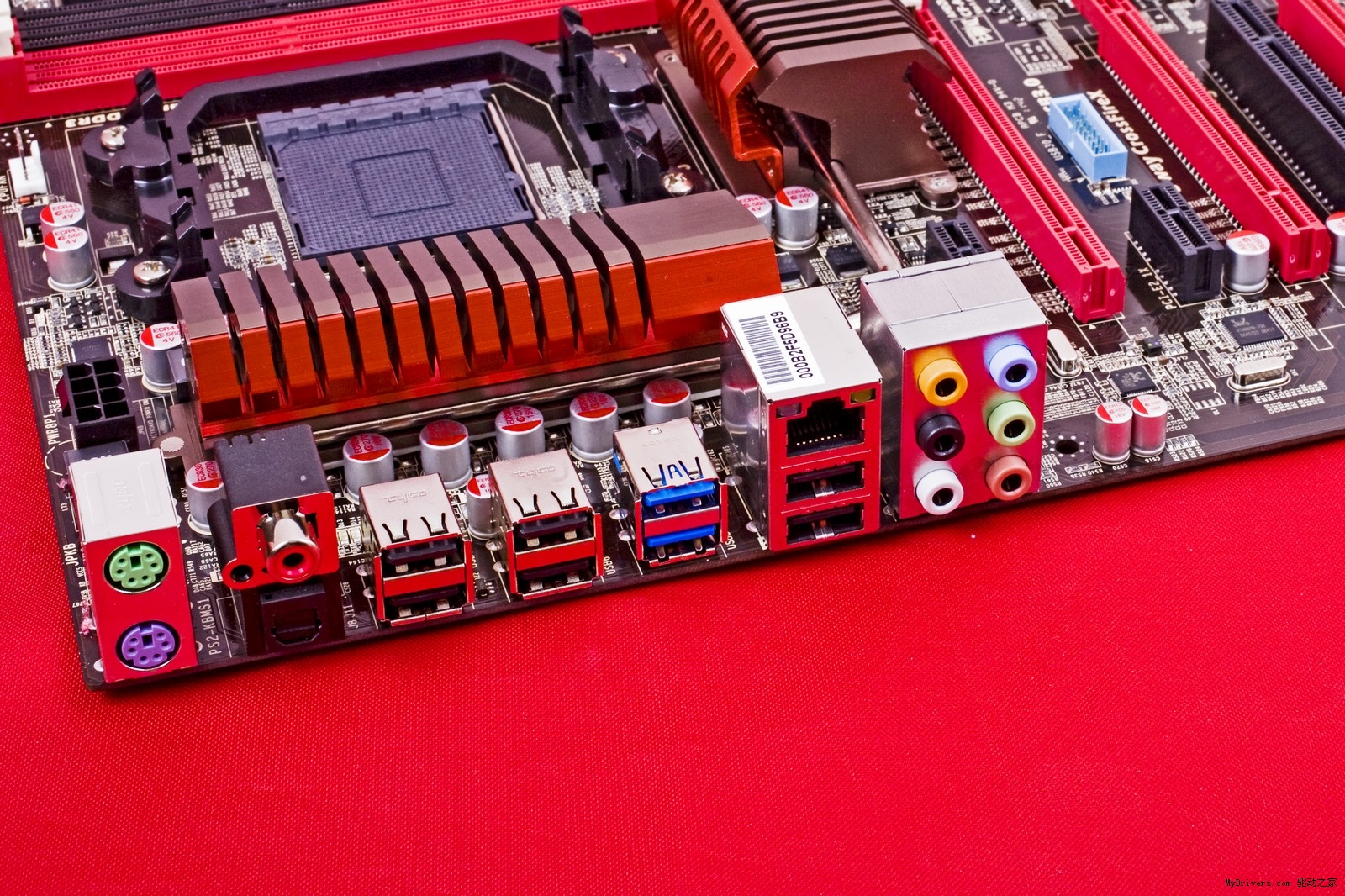 2400MHz速度！B250M DDR4主板强劲性能揭秘  第4张