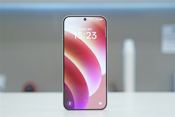 OPPO Find X8 Ultra直屏设计震撼登场，100W快充+双潜望镜头，你准备好迎接未来了吗？  第9张