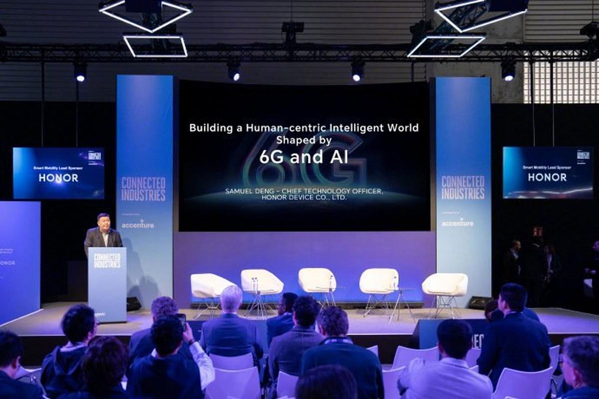 联想MWC 2025发布突破性AI技术，你的未来工作方式将被彻底颠覆  第12张