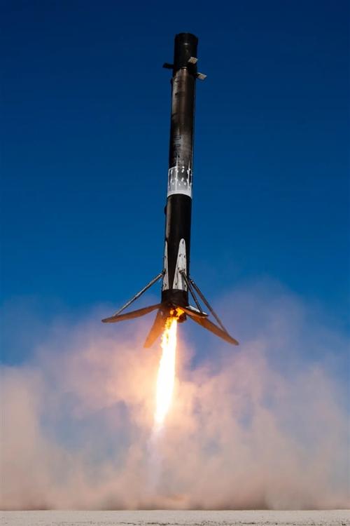 SpaceX新年首射！20手猎鹰9号火箭再创奇迹，阿联酋通信卫星升空震撼全球  第16张