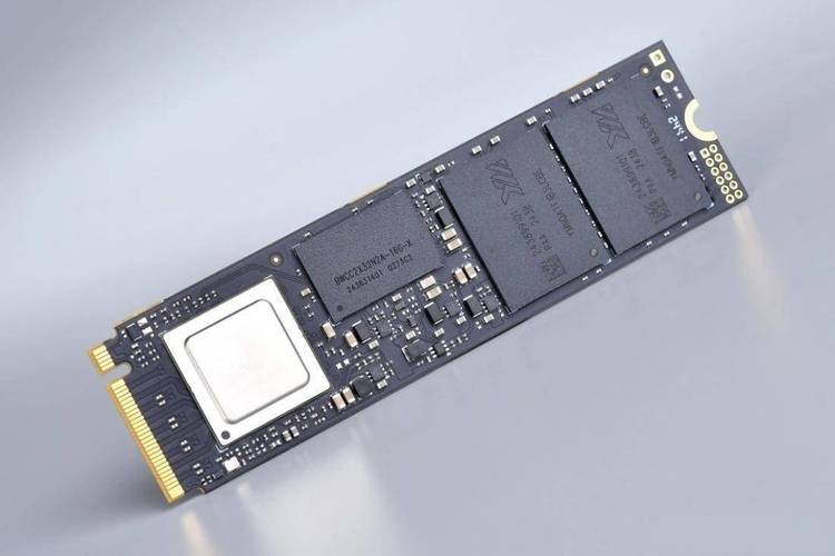 致态TiPro9000 PCIe5.0固态硬盘：速度高达14000MB/s，但你真的需要它吗？  第16张