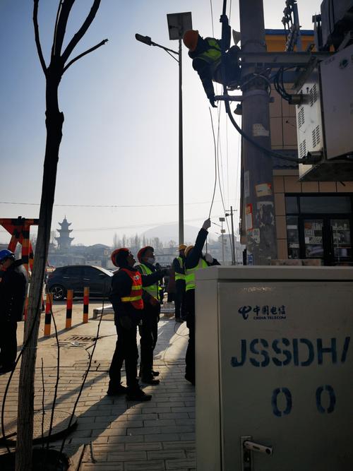 地震灾区通信中断，中国电信如何用200部卫星终端打通生命线？