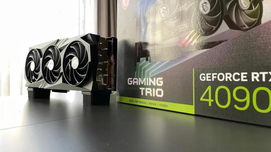 NVIDIA RTX 5090 FE显卡拆解揭秘：双风扇设计如何颠覆传统散热？  第11张