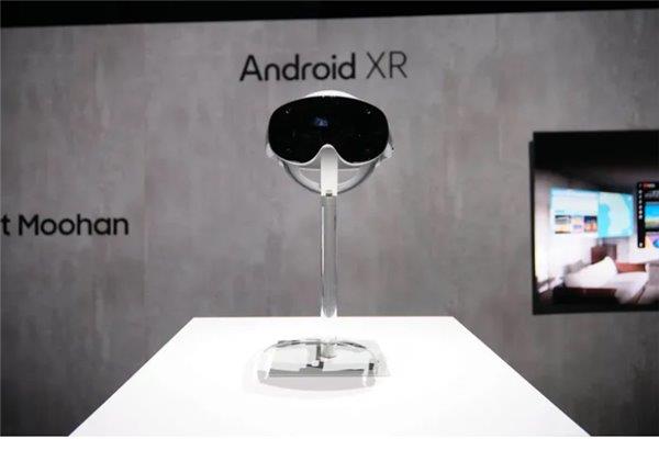 三星与谷歌联手打造Android XR头显，未来AR眼镜即将震撼登场！你准备好迎接未来了吗？  第7张