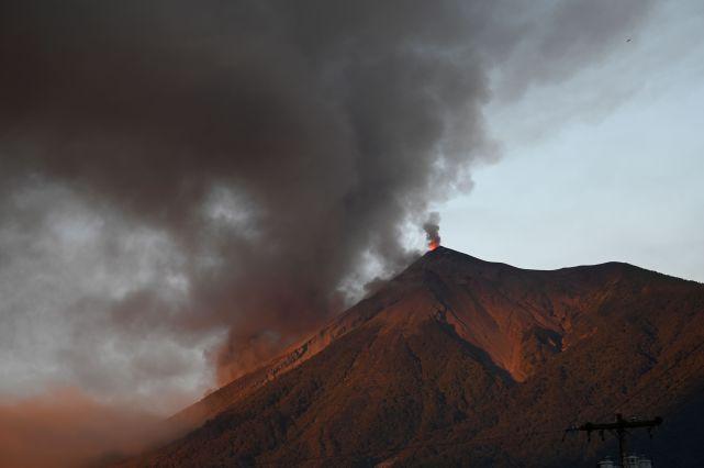 危地马拉富埃戈火山大爆发！3万居民紧急撤离，你了解这座火山的威力吗？  第9张