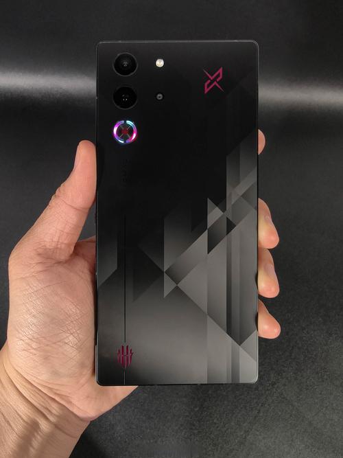 红魔10 Pro暗夜骑士顶配版来袭！16GB+512GB，性能怪兽你入手了吗？  第3张