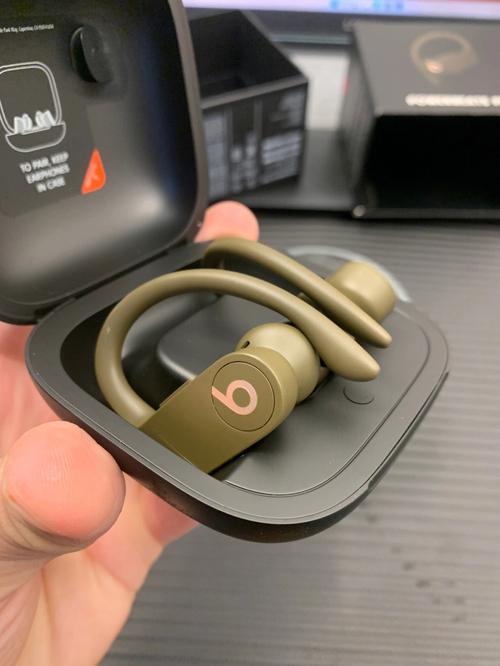 苹果H2芯片加持！Powerbeats Pro 2全新升级，心率监测+降噪，运动耳机还能更强大吗？  第6张