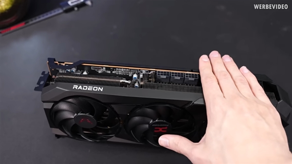 AMD RX 9070 XT竟超越RTX 5080！降压测试揭秘惊人性能  第2张