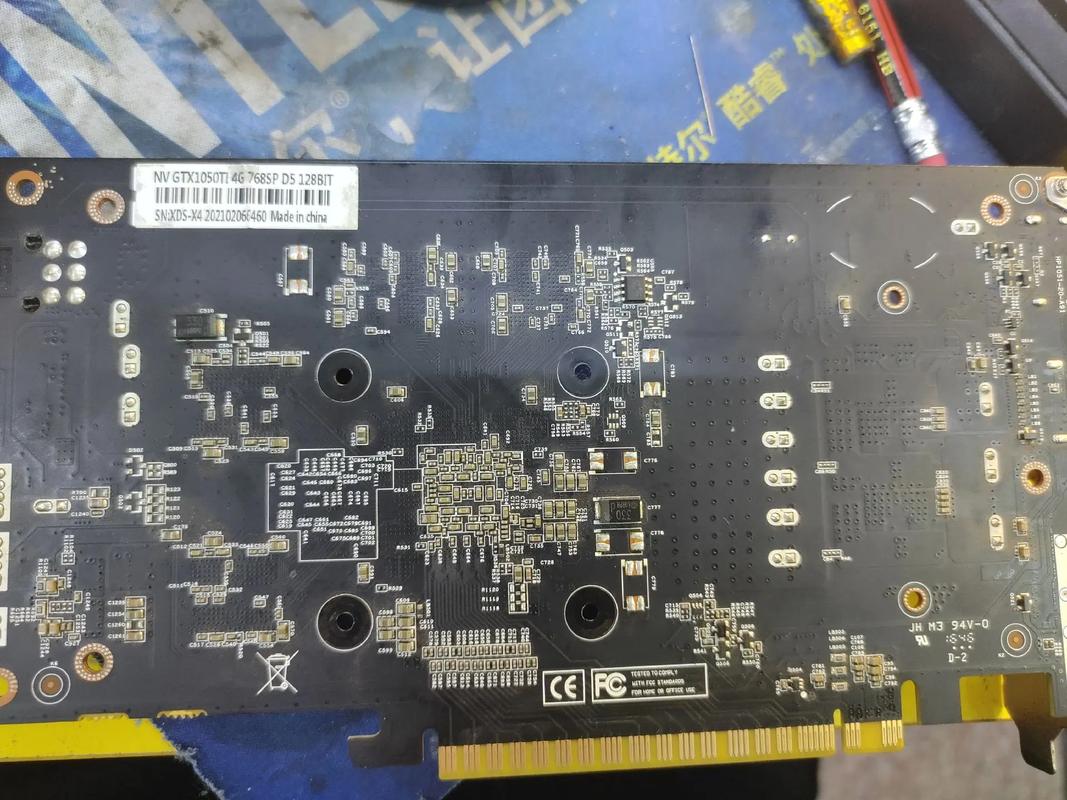 RTX 5080显卡电源线烧毁！你的显卡安全吗？