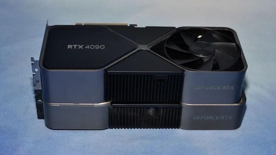 RTX 5090公版卡为何如此轻薄？揭秘NVIDIA新一代双流式散热器的惊人设计  第5张