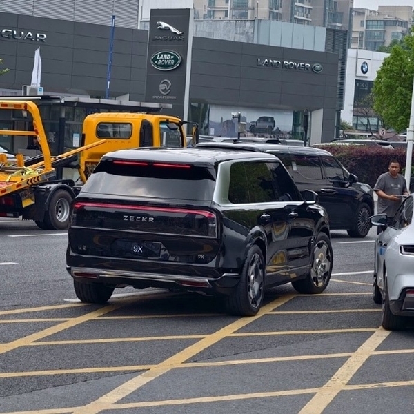 极氪9X技术发布会将启！白色车漆车图曝光，这气场绝了？  第9张