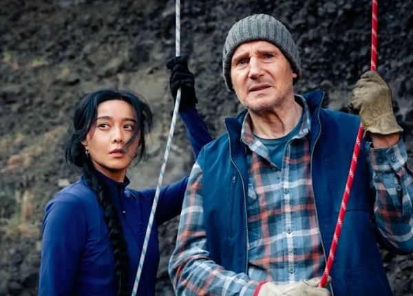 8月1号公映！连姆·尼森与帕米拉·安德森联手重启白头神探？  第6张