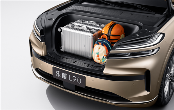 乐道品牌旗舰SUV L90即将发布！这气场竟不输路虎揽胜？  第12张
