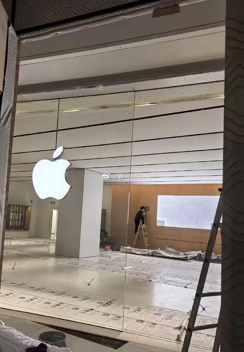 安徽首家Apple Store开业！开业伴手礼竟被炒至300元，你抢到了吗？